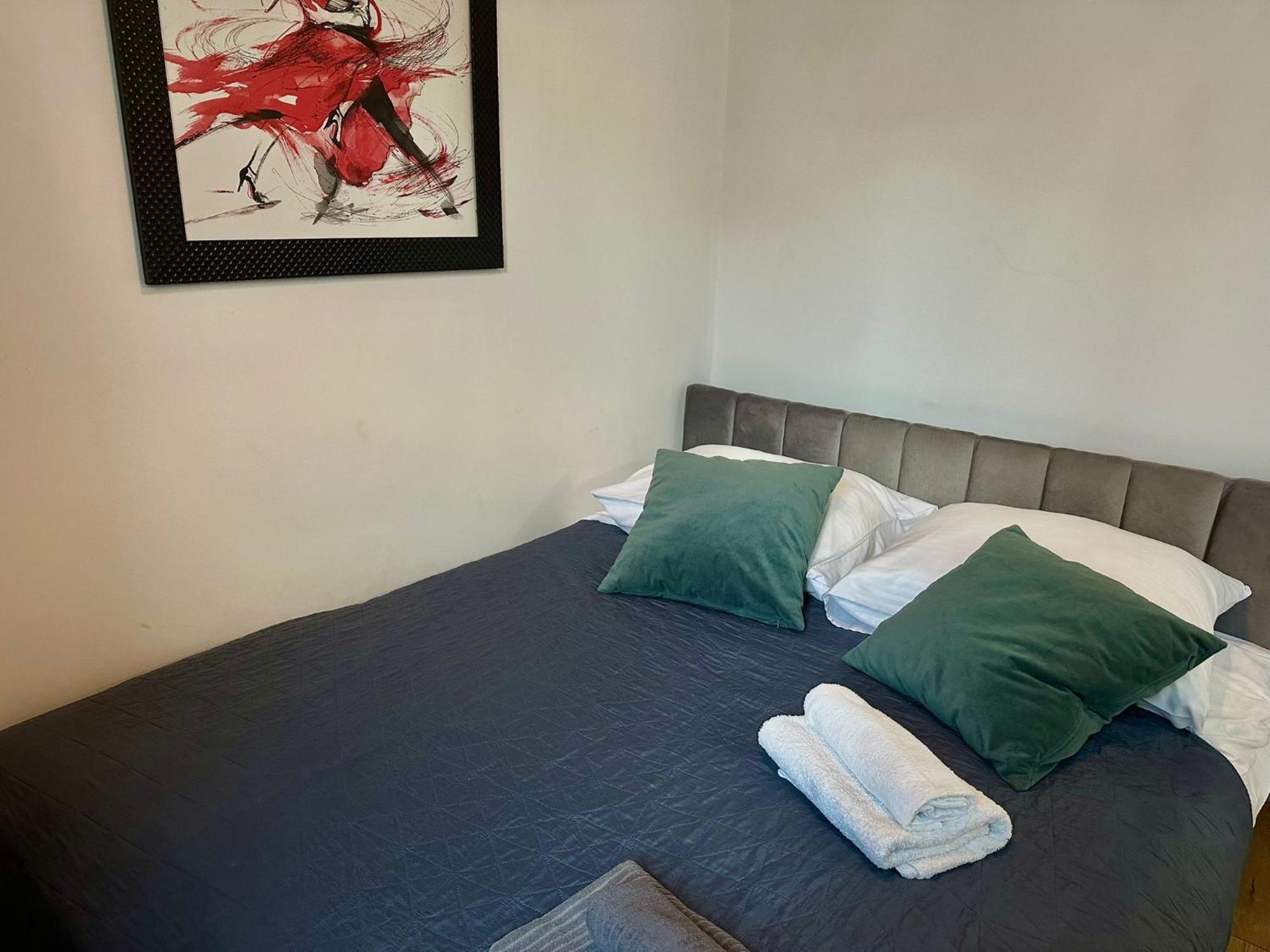 Apartamento Chmielna 106 - Free Parking - Duzy Balkon Varsovia Exterior foto